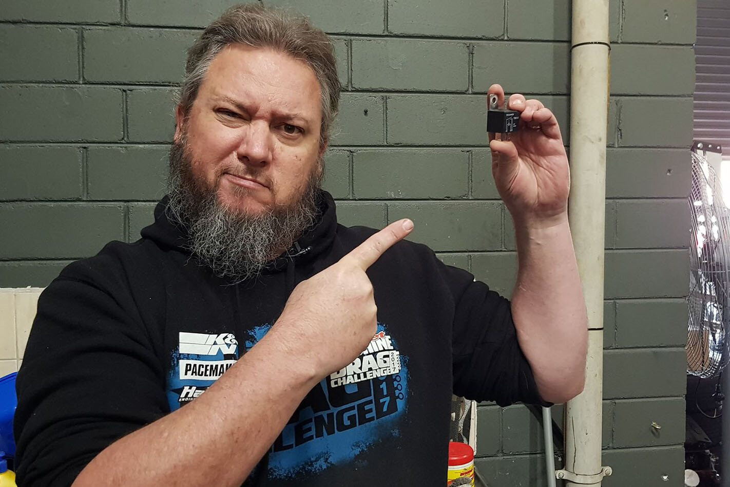 Wiring up relays and blowing up airbags – Carnage Plus episode 73