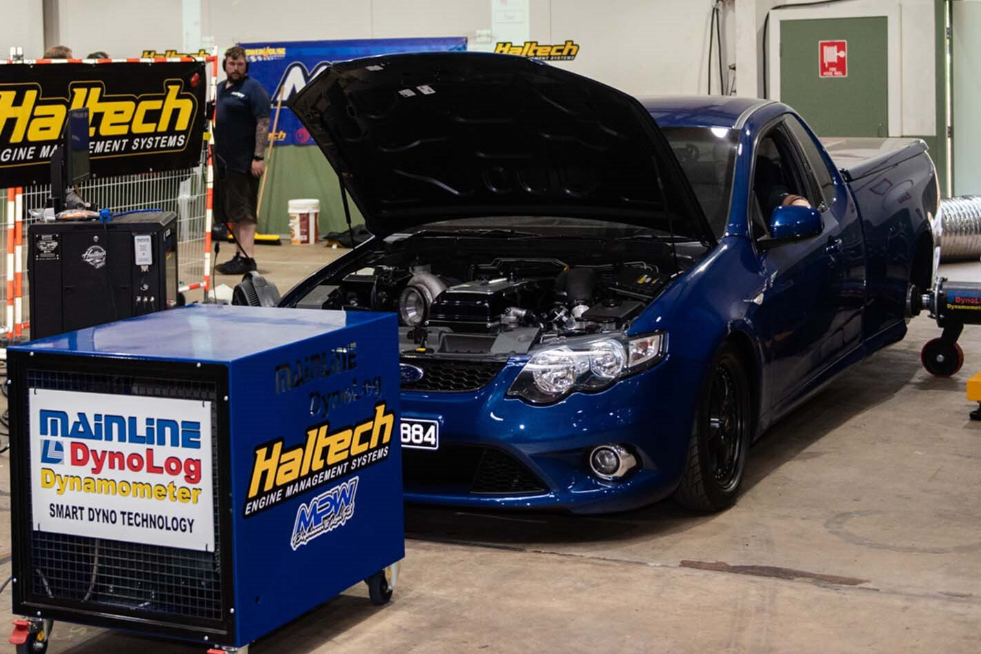 1100hp Ford Falcon FG ute at Summernats – Video