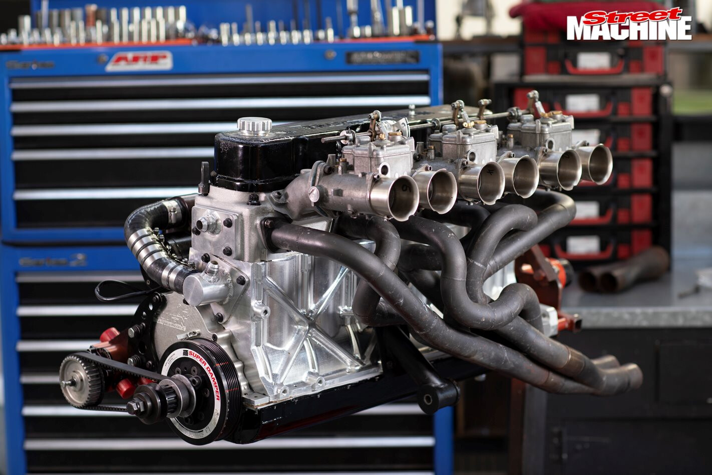 Video: Wild billet block Holden six