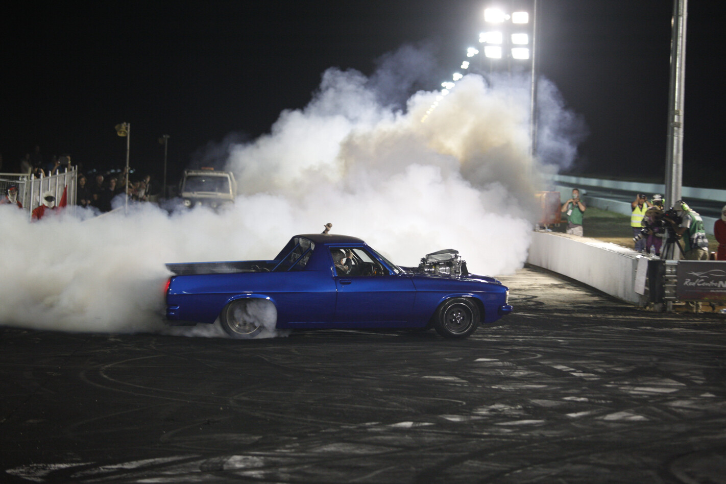 VIDEO: BLACKOUT BURNOUT AT RED CENTRE NATS