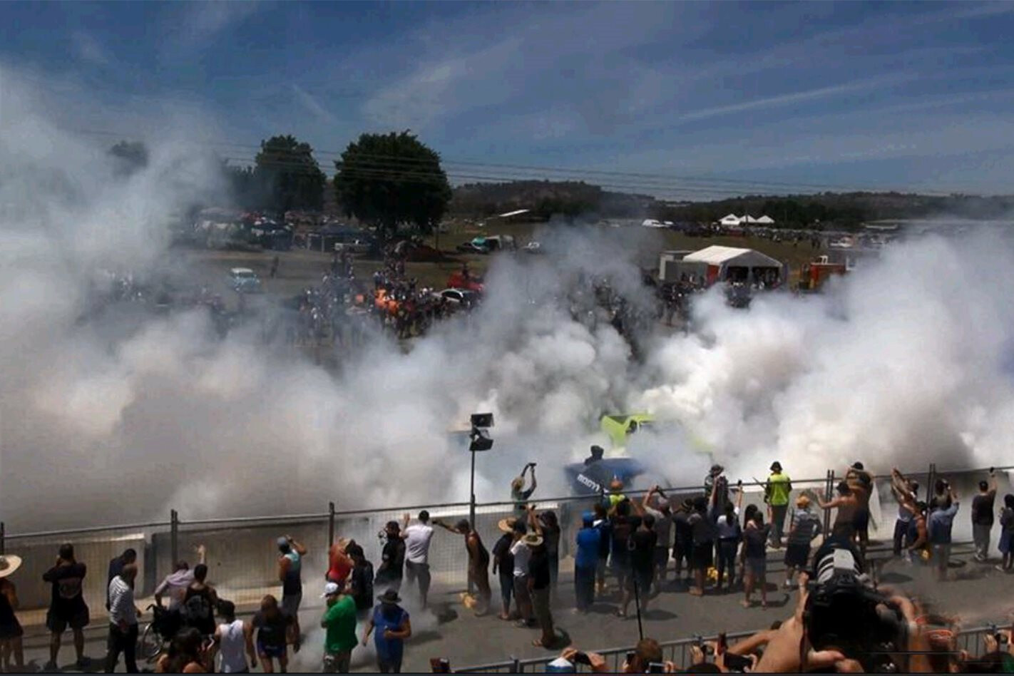 VIDEO: SUMMERNATS 28 – NEW BURNOUT WORLD RECORD!