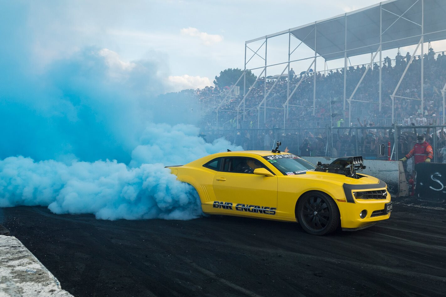 KILLAB BLOWN CAMARO WINS SUMMERNATS 30 BURNOUT MASTERS – VIDEO