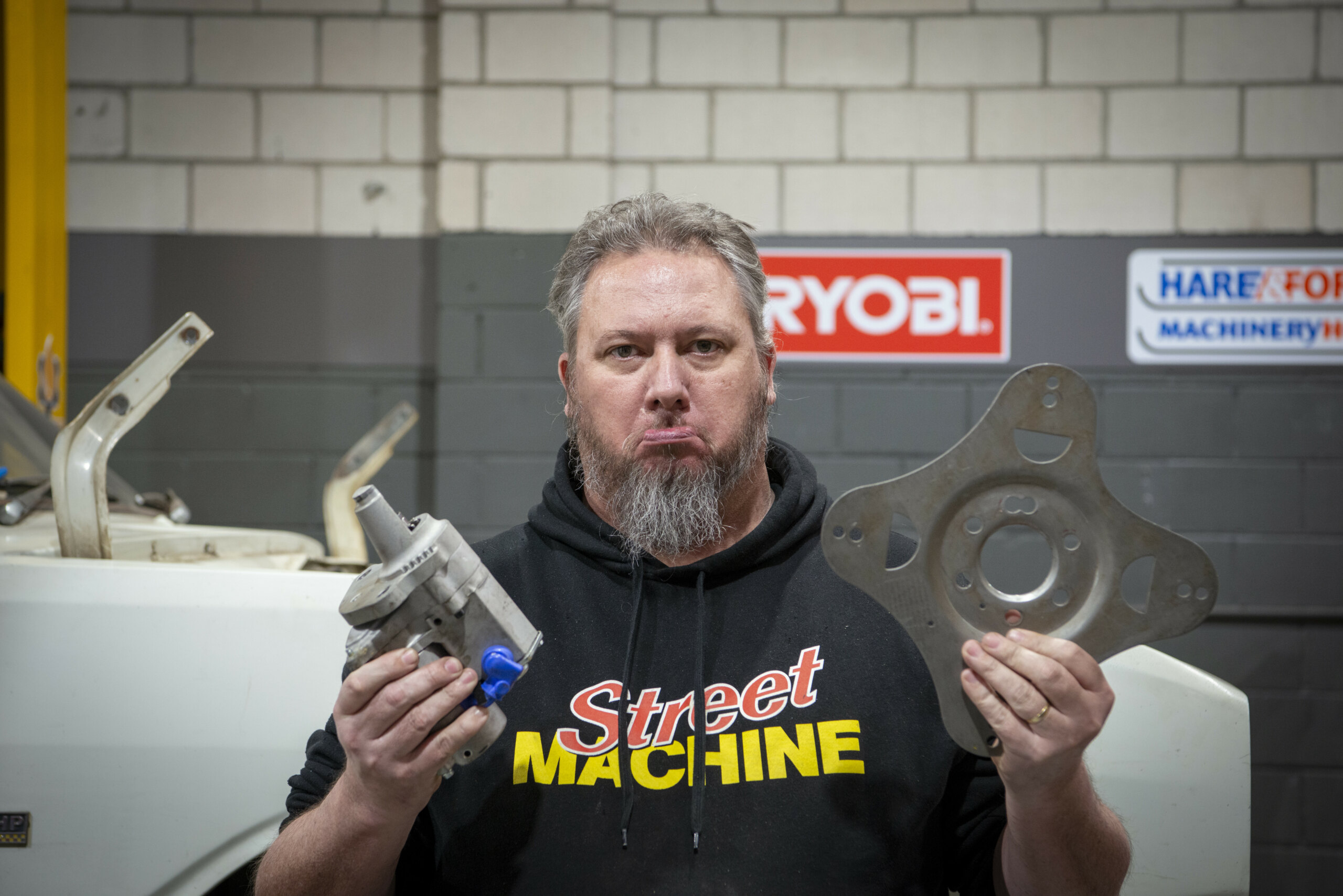 Video: Flexplate and starter motor issues with the Valiant