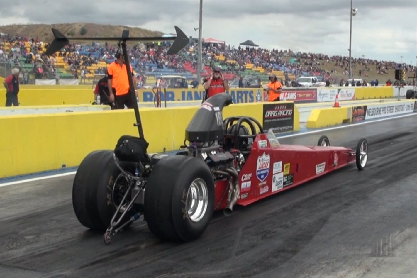 VIDEO: 283-CUBE 10,000RPM DRAGSTER AT CALDER PARK