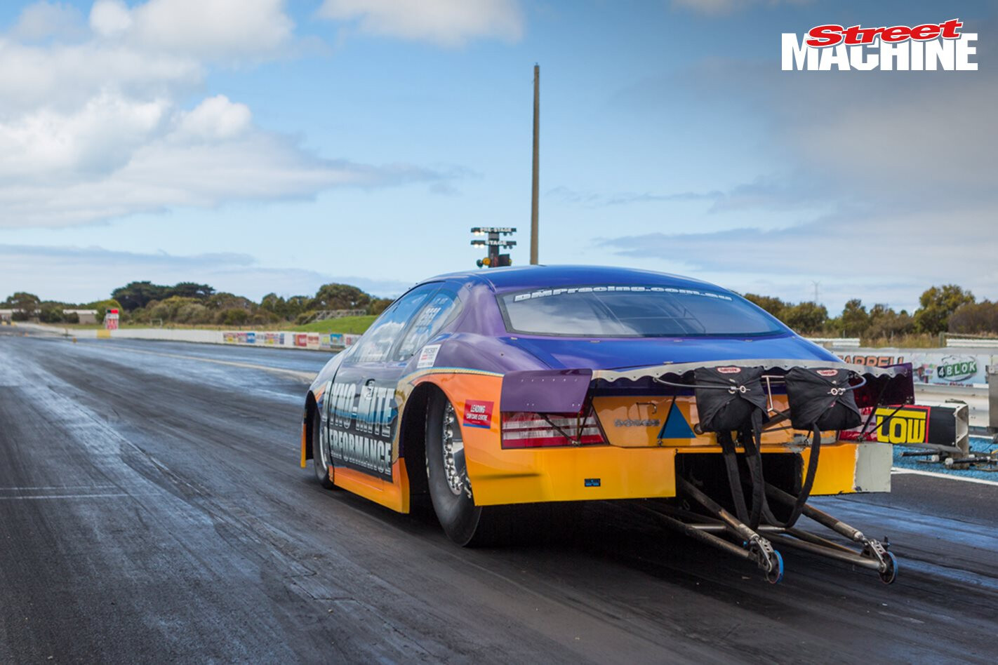 Barra-powered Dodge Avenger gunning for fives – video