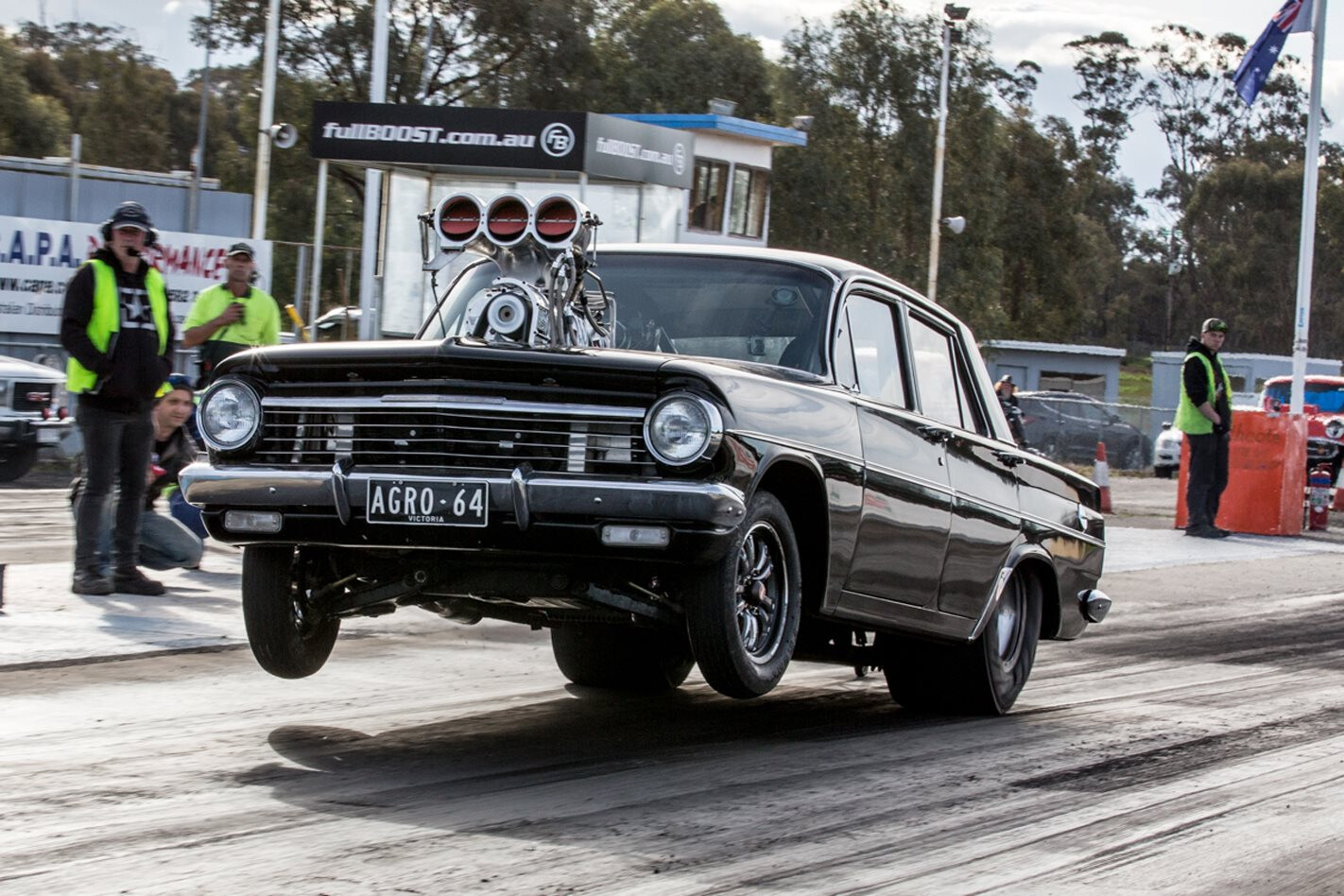 Blown big-block EH Holden AGRO64 – video