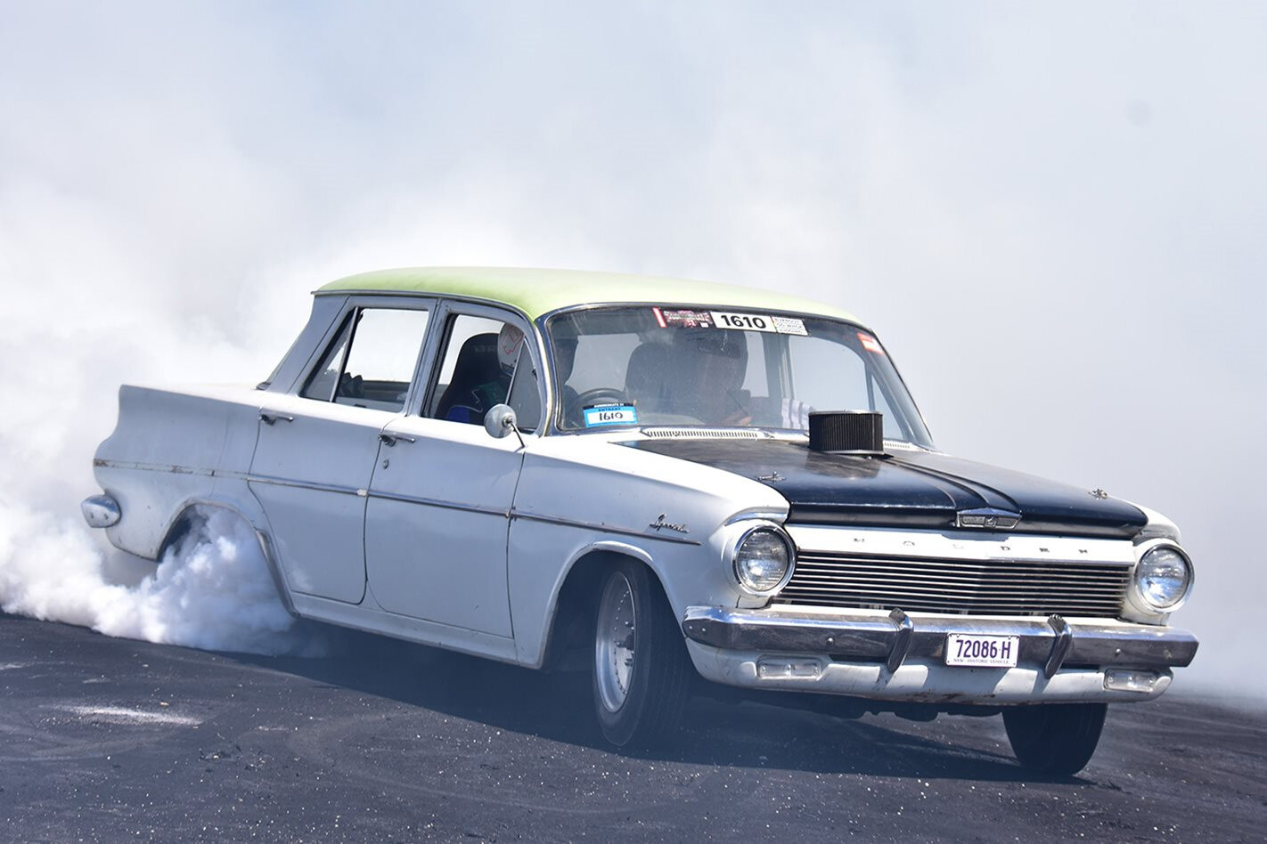 SUMMERNATS 31 SATURDAY BURNOUT CHAMPIONSHIPS QUALIFYING – VIDEO