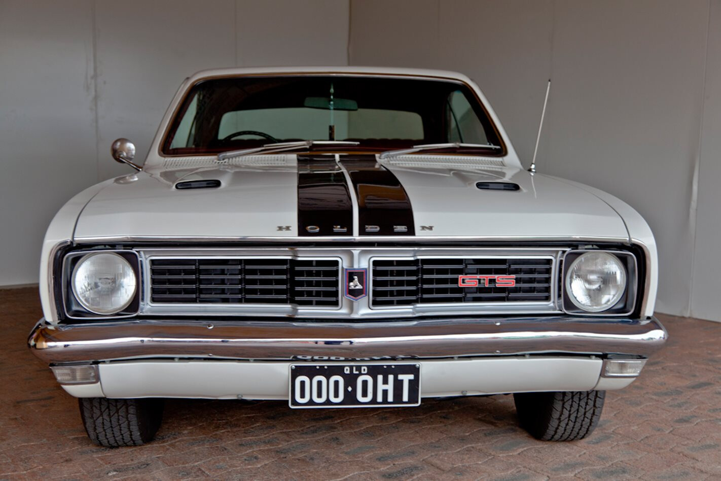 Lloyds March classic car auction