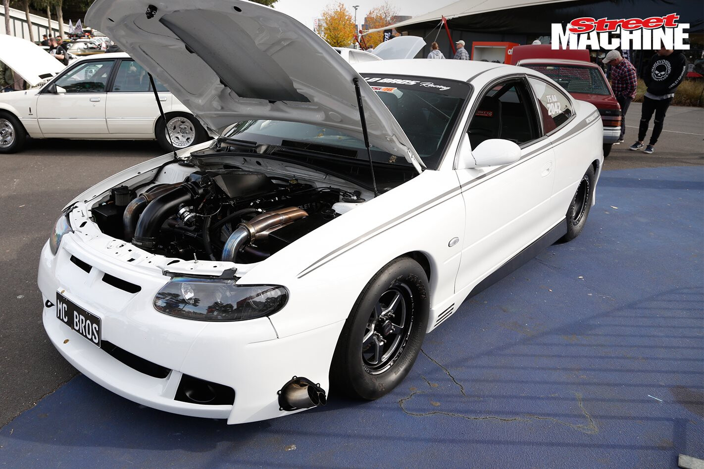 Eight-second Monaro blows intake manifold making 1200rwhp on the dyno – Video
