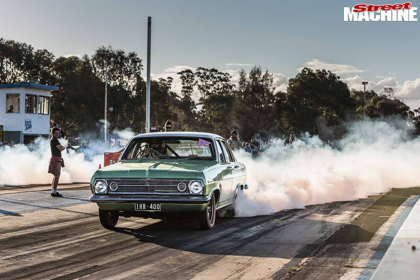 Column-shift eight-second HR Holden – Video
