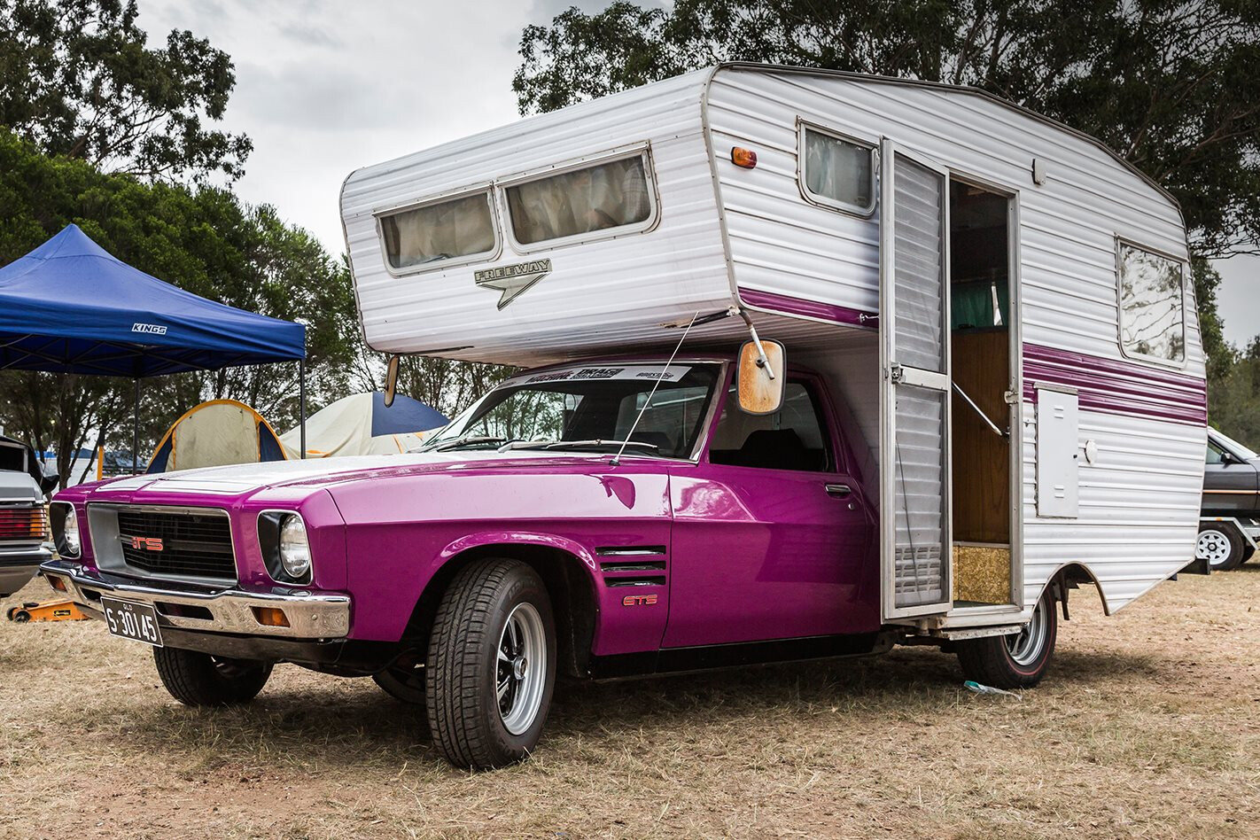 Cool HJ Holden Campervan at Drag Challenge Weekend 2018 – Video