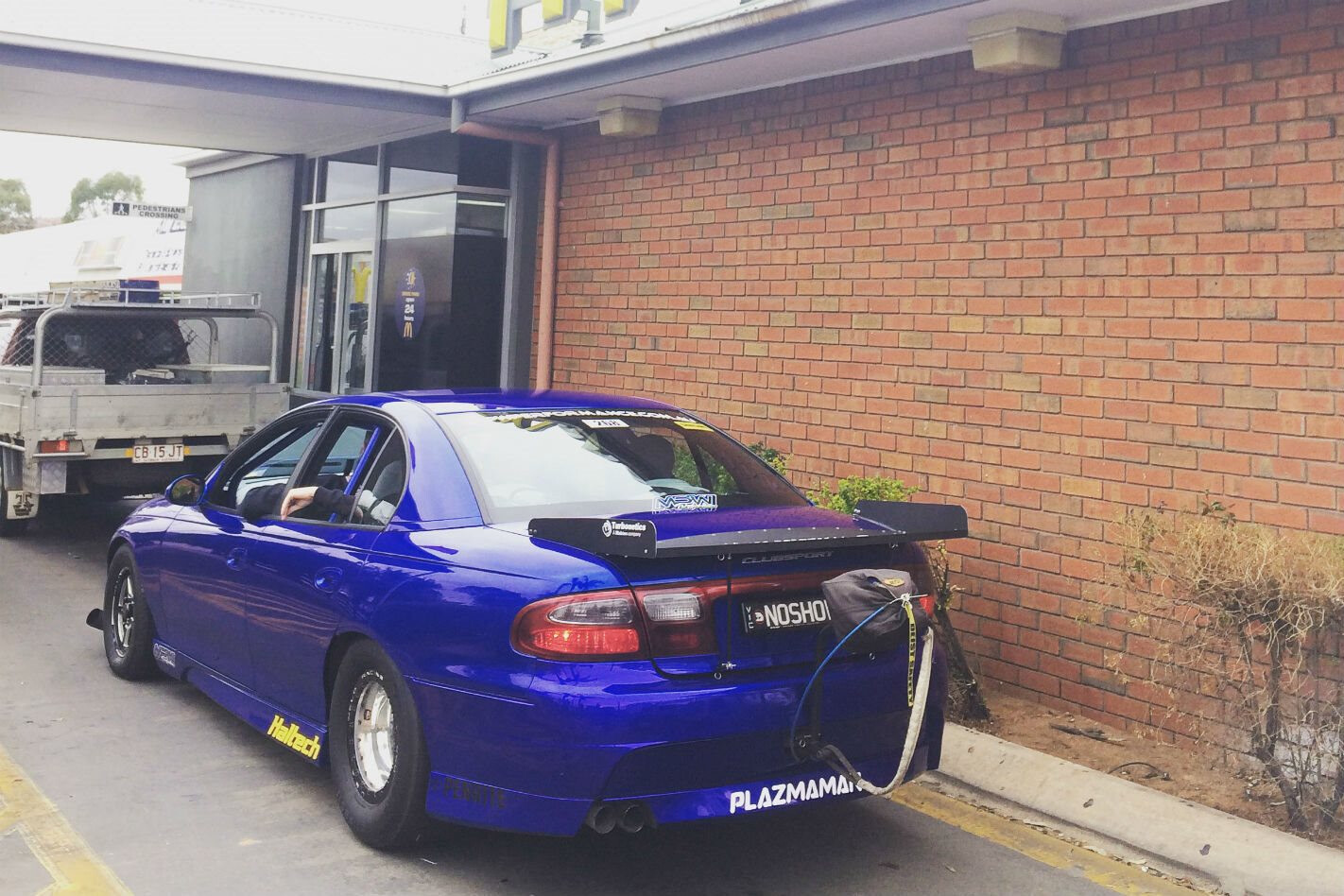MCDONALDS DRIVE THROUGH IN A 7-SEC STREET CAR NOSHOW HSV