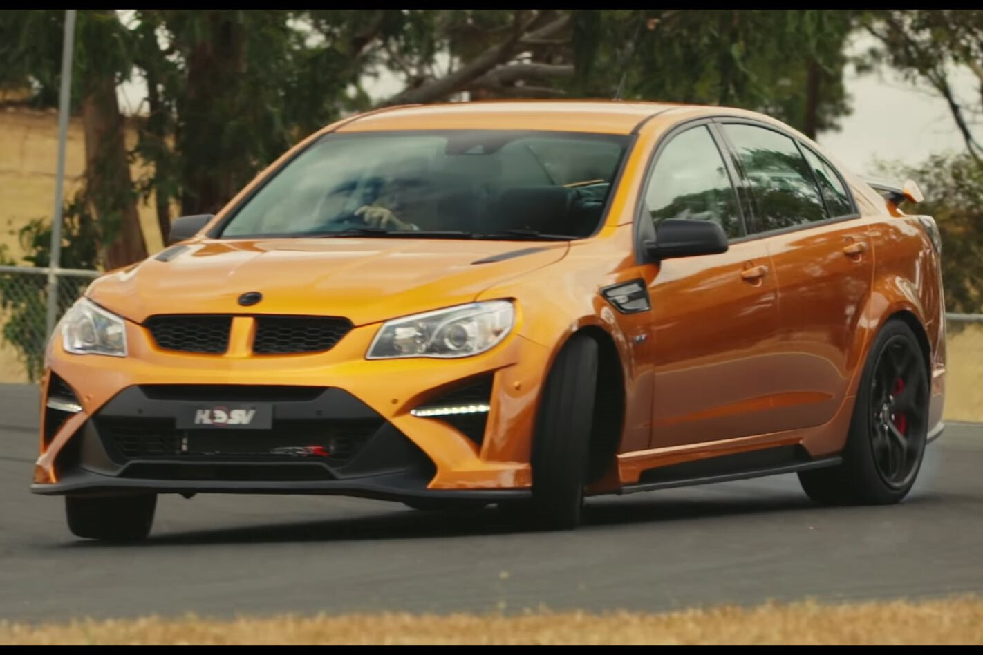 HSV GTS-R W1 in action on track – video