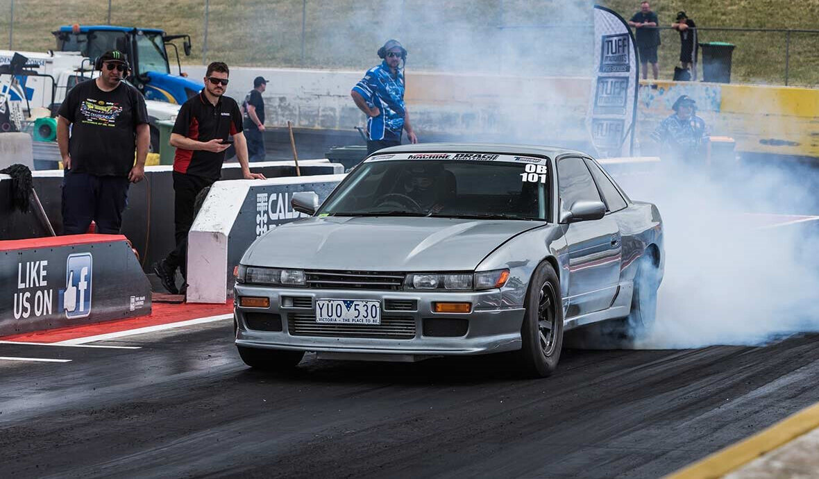 Video: All-wheel-drive Nissan S13 Silvia at Drag Challenge