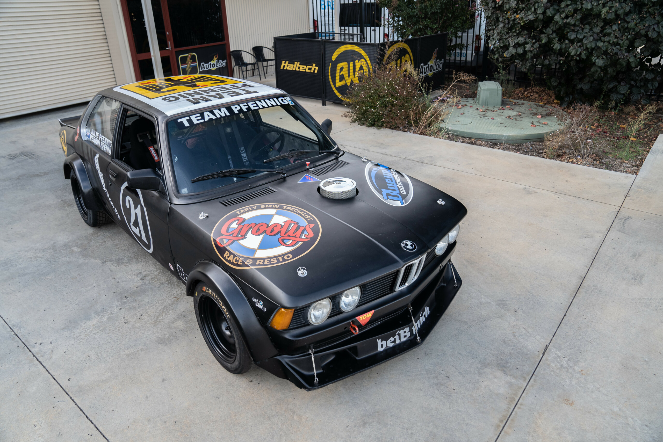 Video: Julie Pfennig’s 1982 BMW E21 racer