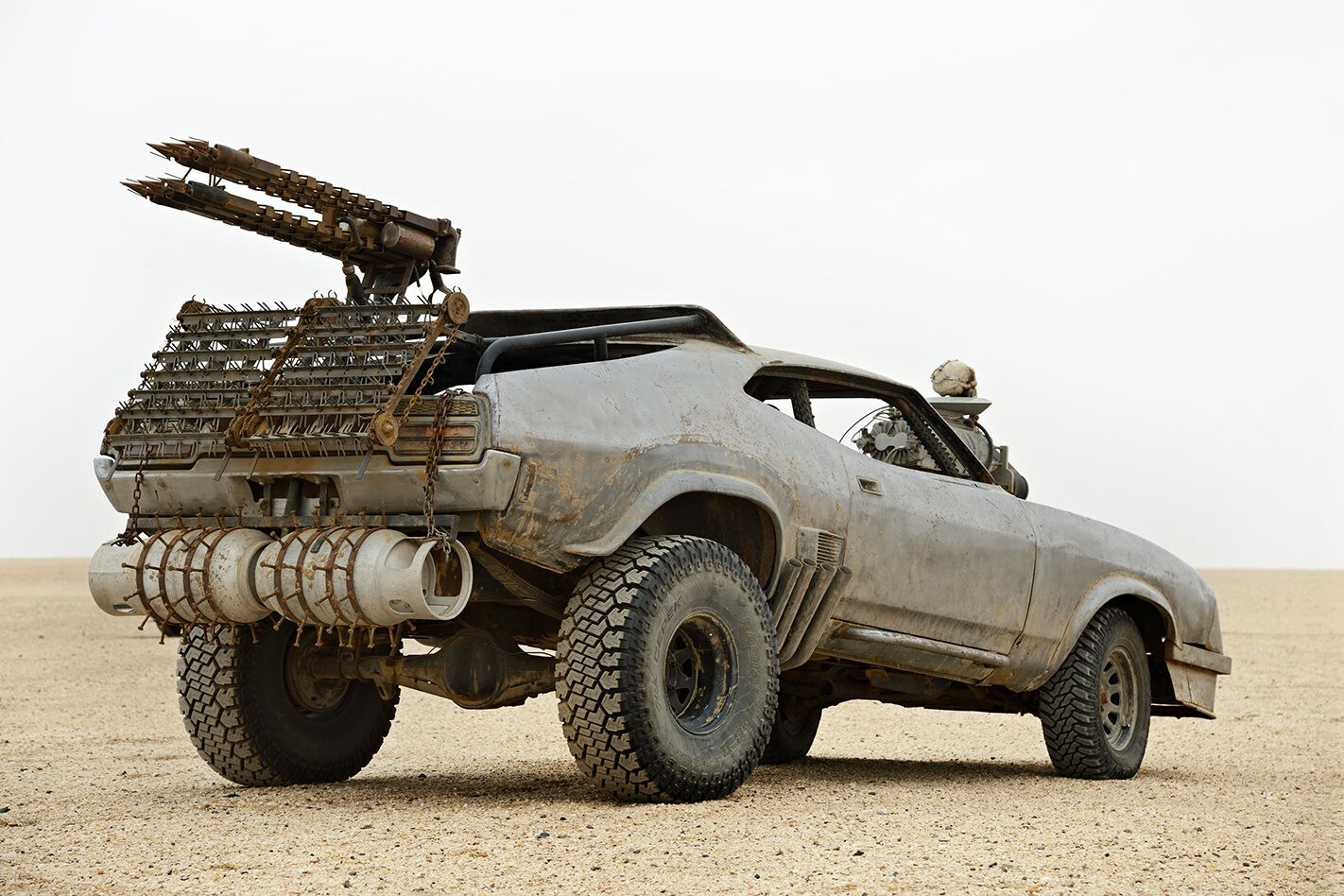 VIDEO – MAD MAX: FURY ROAD CARS, BEHIND THE SCENES
