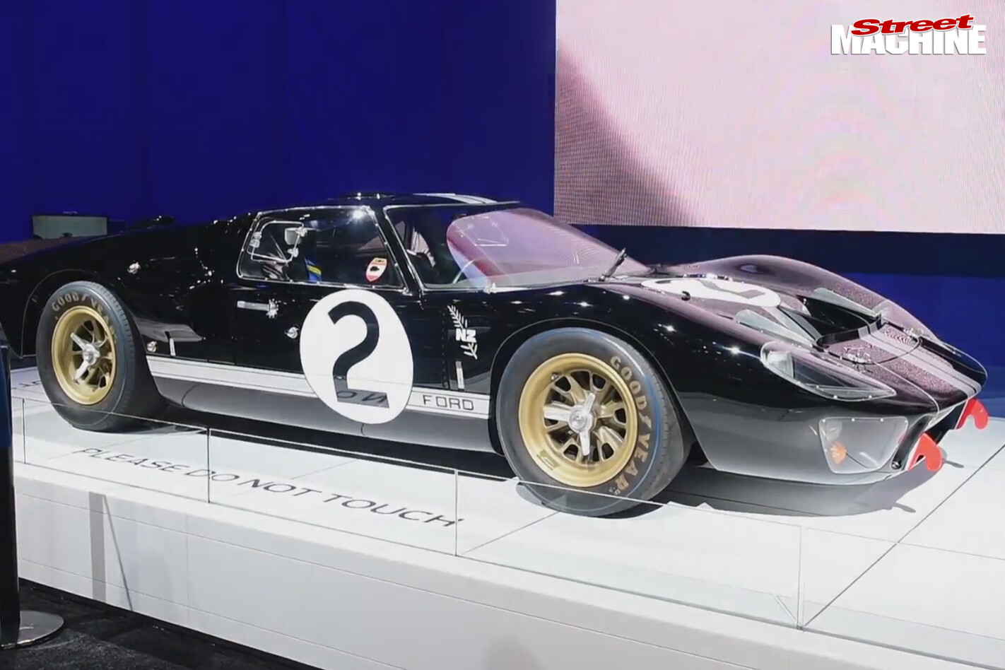 VIDEO: STREET MACHINE CRUISES THROUGH SEMA 2016