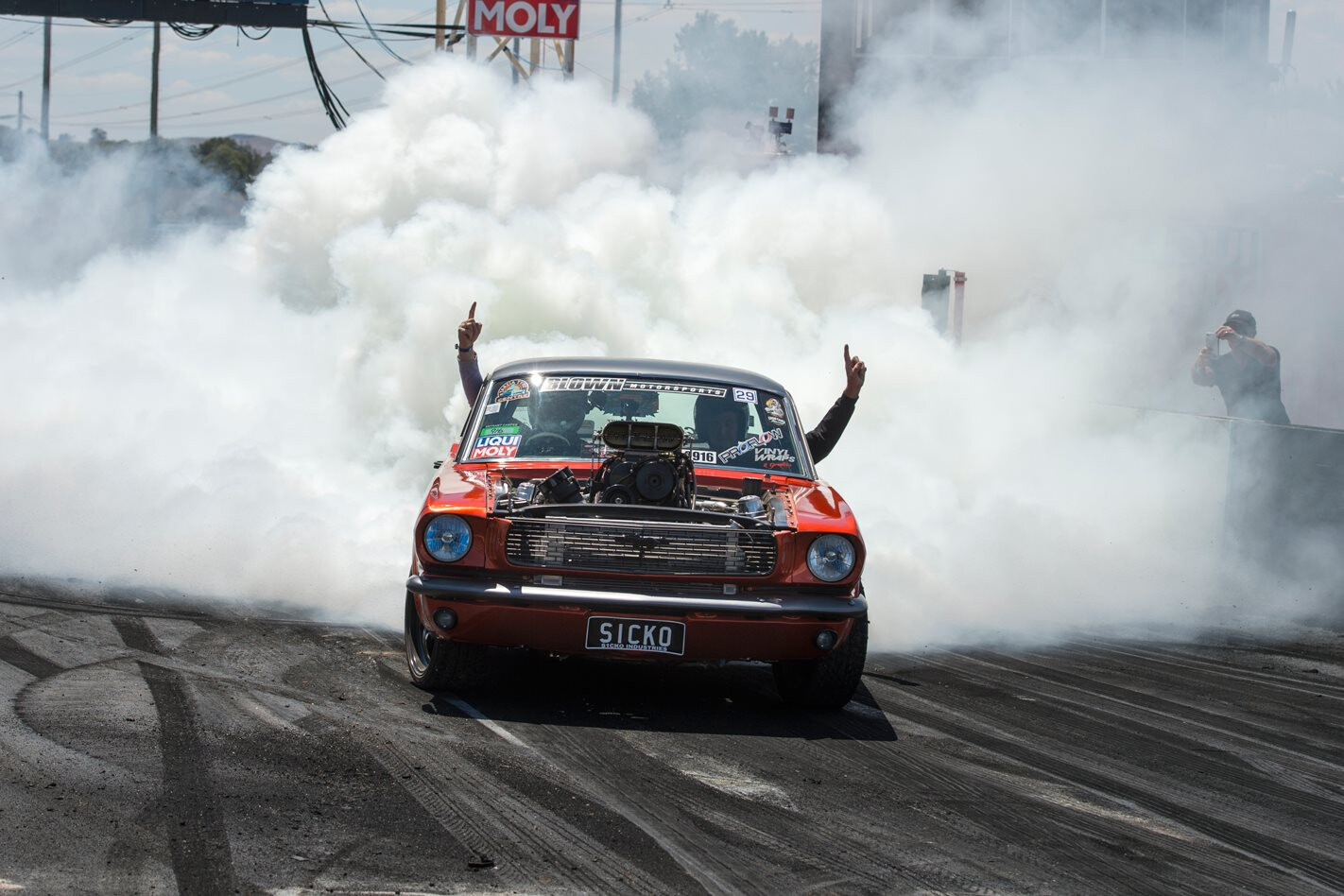 VIDEO: JAKE MYERS’S SICKO MUSTANG BURNOUT AT SUMMERNATS 29