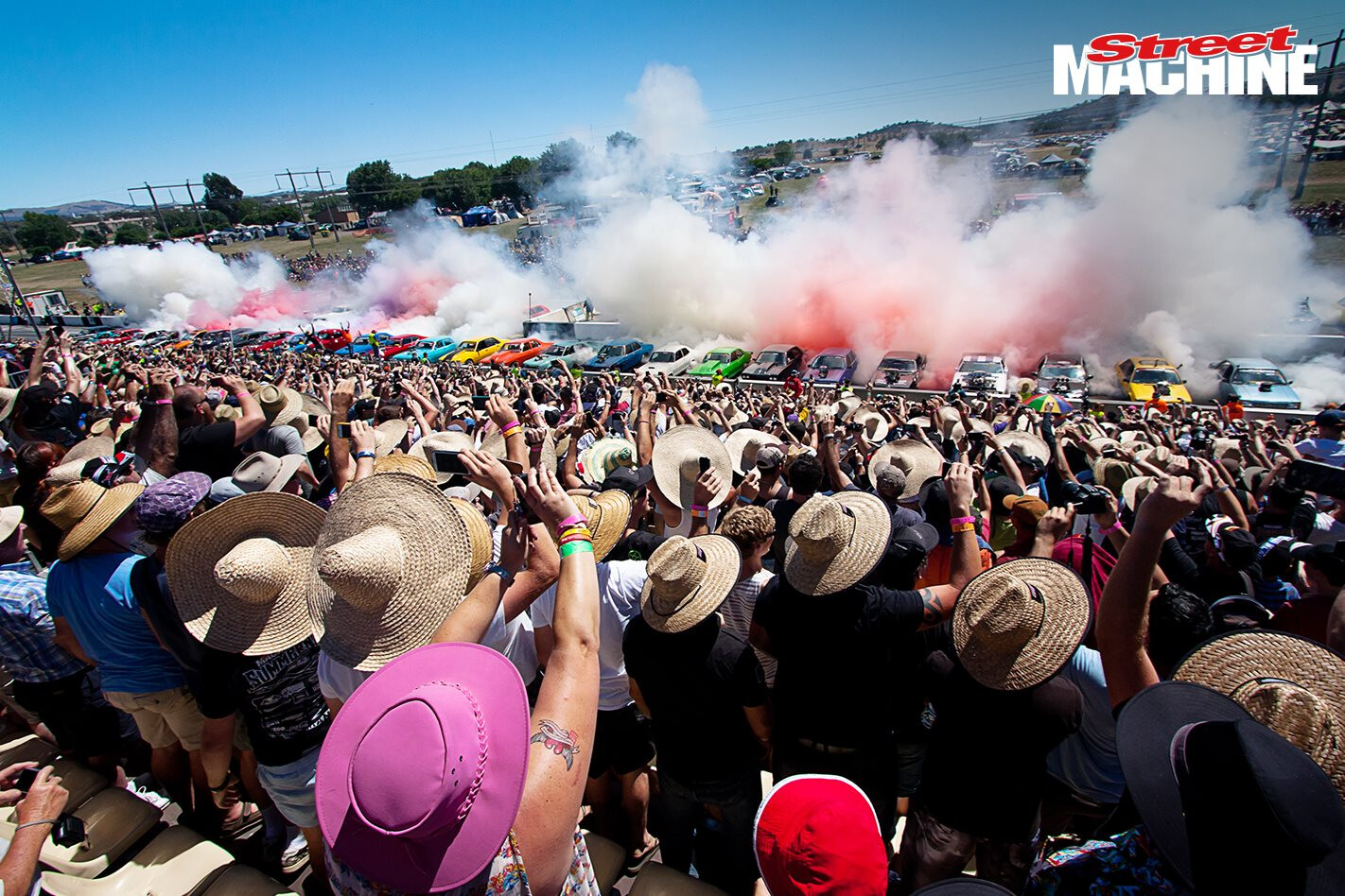 Australia set to reclaim burnout world record at Summernats 32