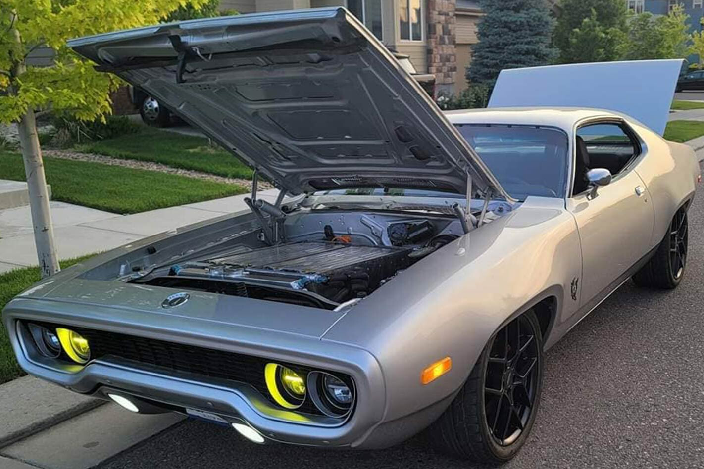 Video: Tesla Ludicrous swap into Plymouth Satellite