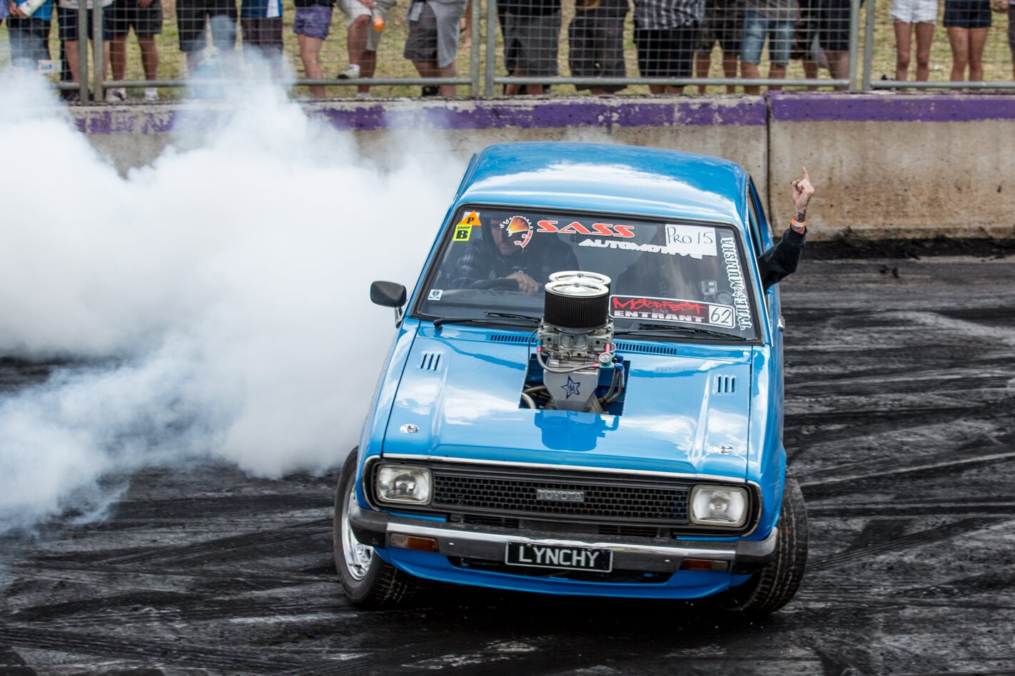 LYNCHY’S V8 COROLLA BURNOUT AT MOTORFEST – VIDEO