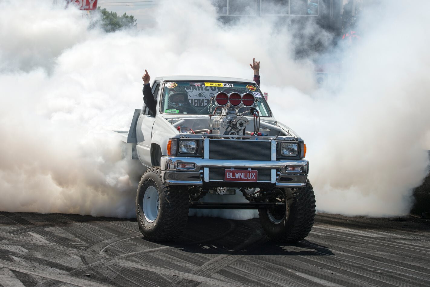 STREET MACHINE SUMMERNATS 30 BURNOUT MASTERS PREVIEW – VIDEO
