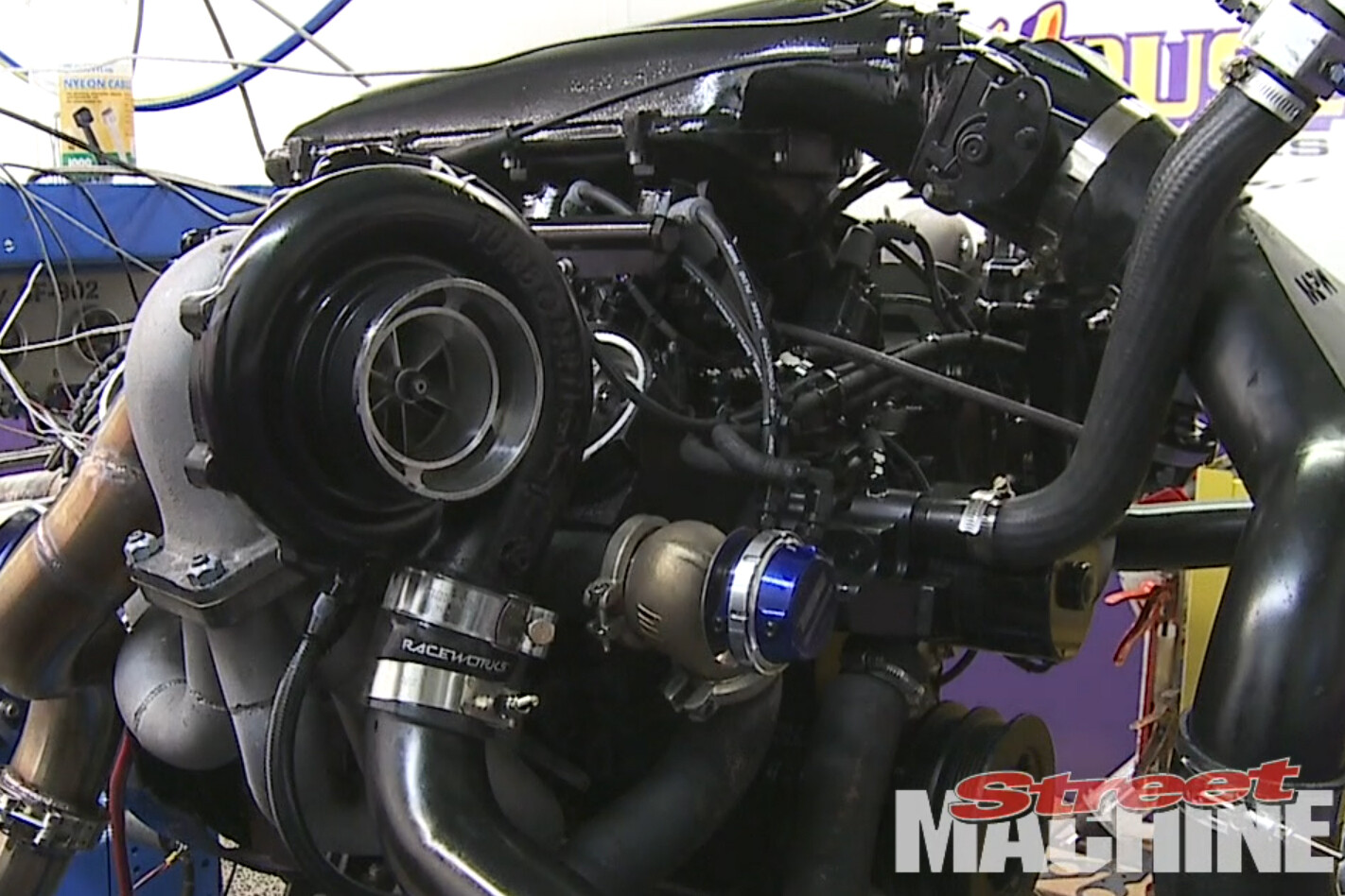 VIDEO: DRAG CHALLENGE CONTENDER – 1600HP TWIN-TURBO LS VT CLUBSPORT