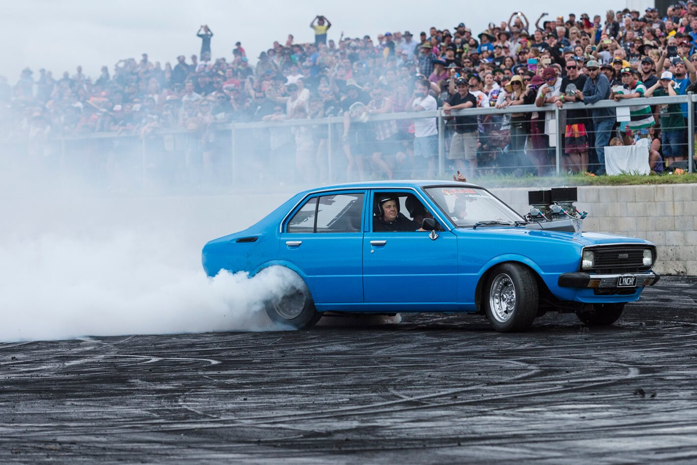 ANDREW LYNCH AND STEVEN LOADER SWAP CARS