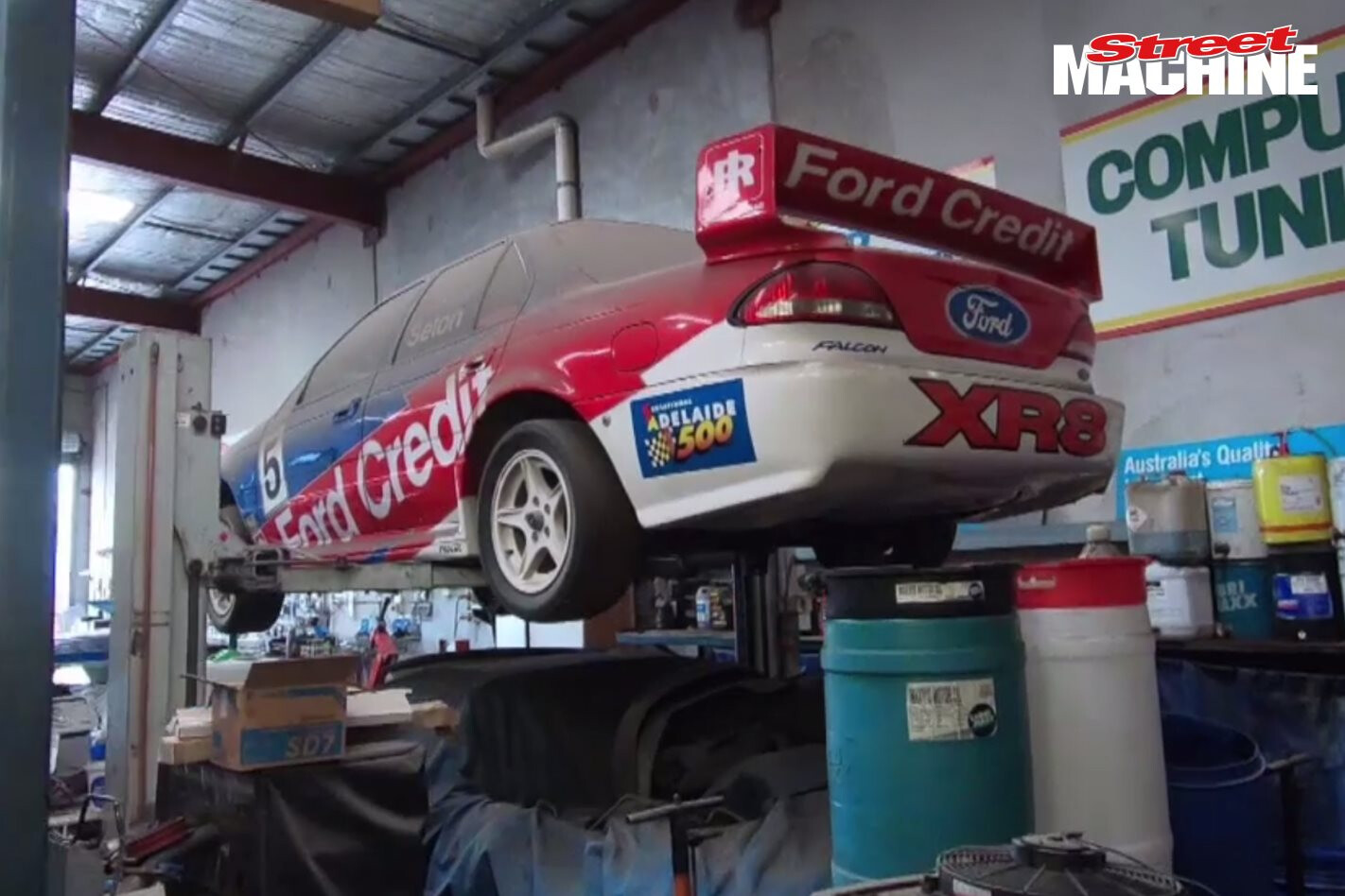 Carnage Plus Episode Ten – Old V8 Supercars at Glenlyon Motors