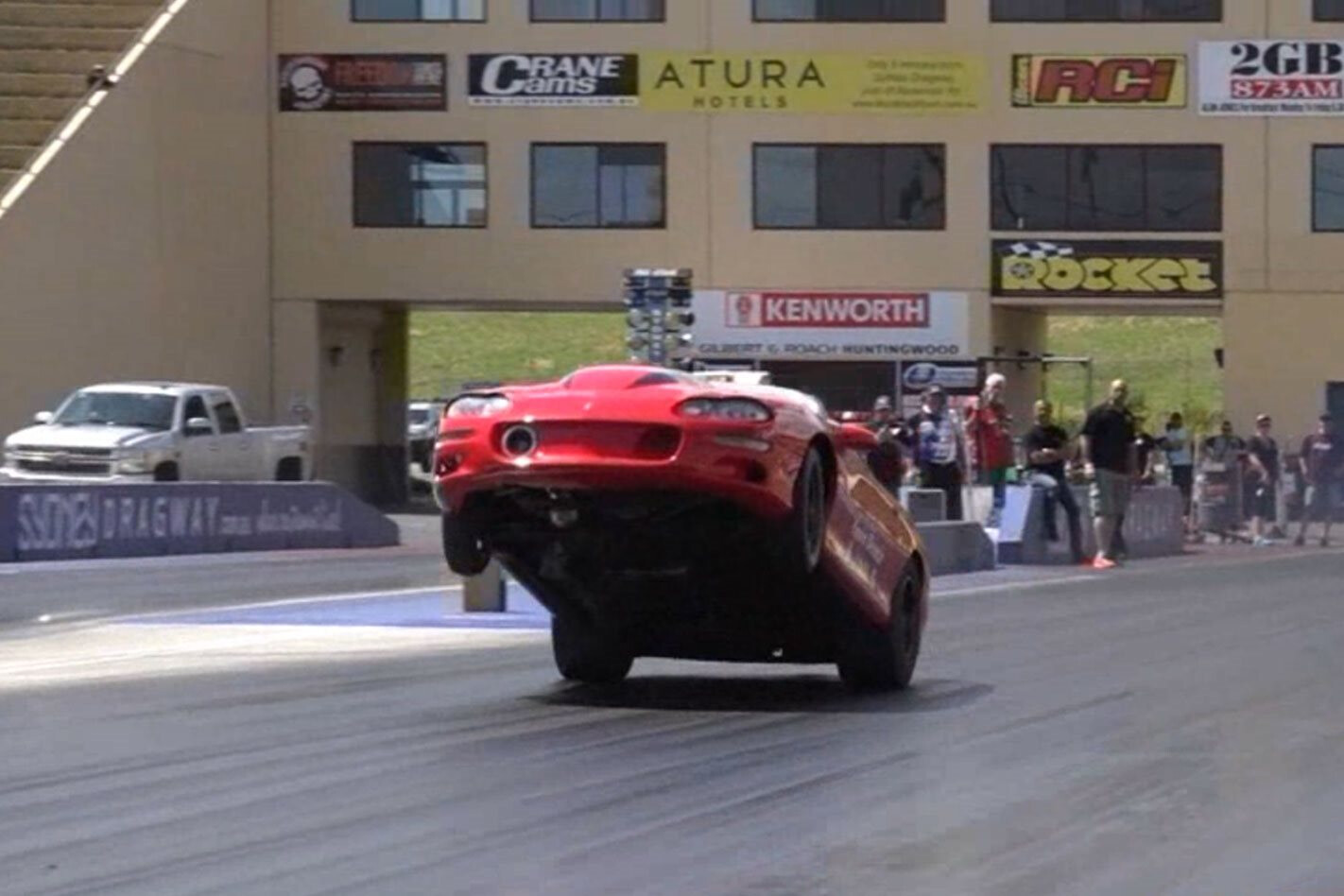 VIDEO: WHEELS UP AT SYDNEY DRAGWAY