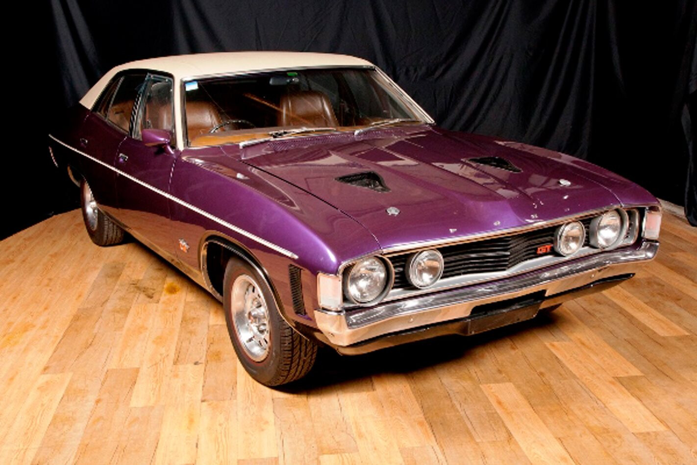 Lloyds November auction preview – video