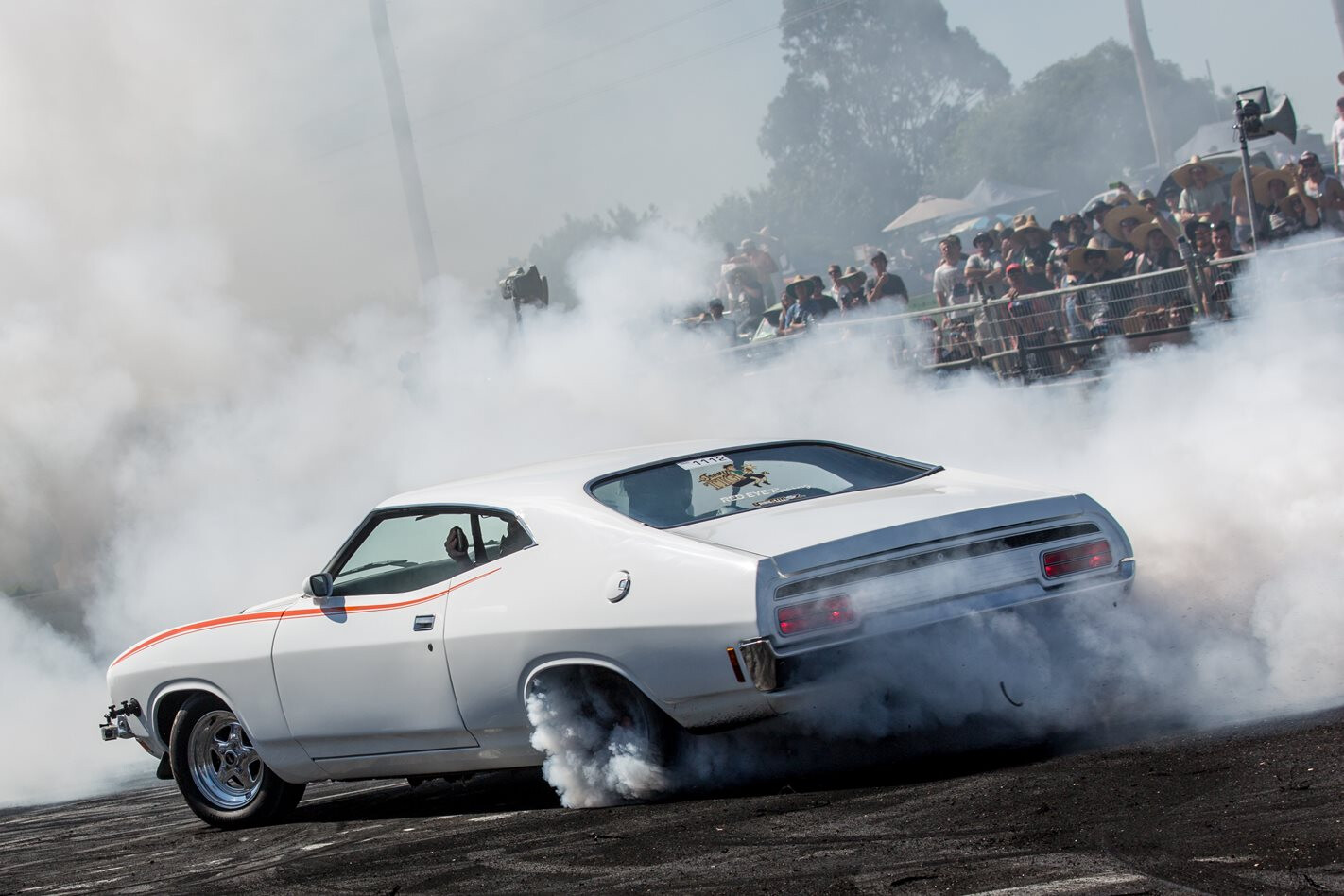 VIDEO: FAT383 TURBO XB FALCON BURNOUT AT SUMMERNATS