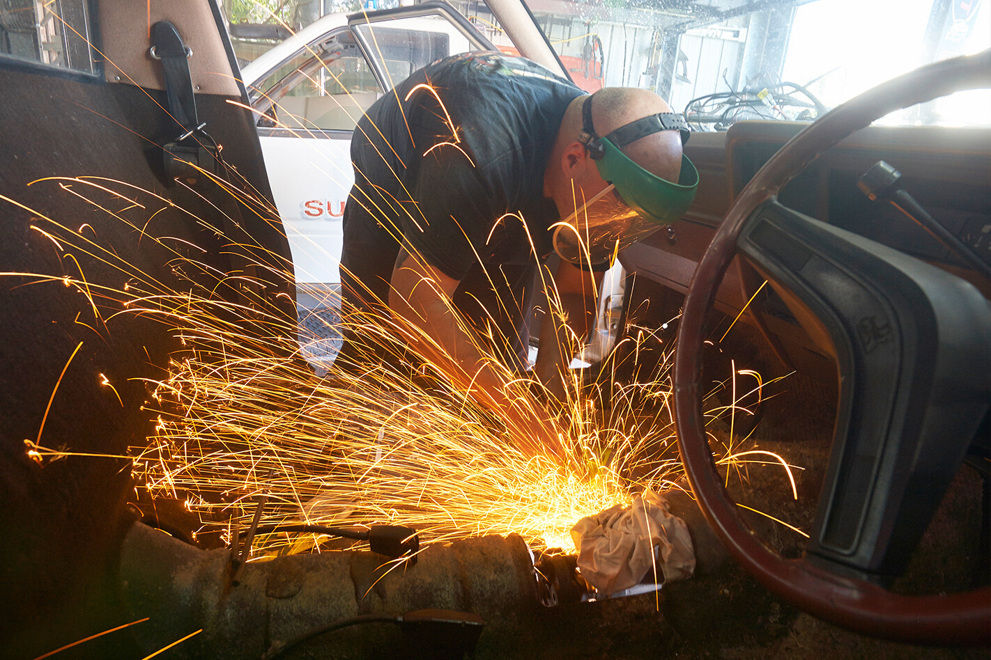 Removing part of the transmission tunnel