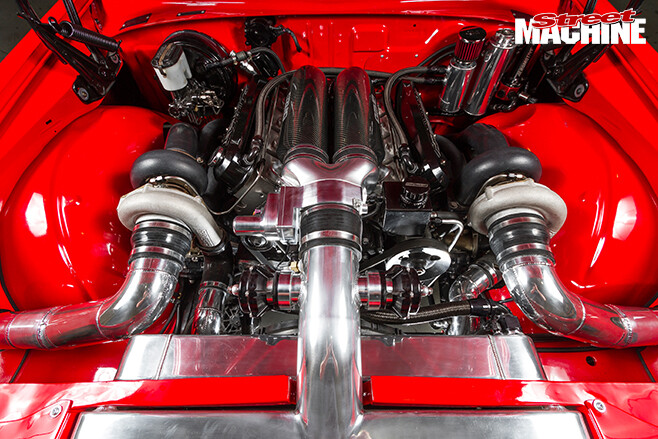 1000HP Twin turbo LSX HQ Holden engine bay