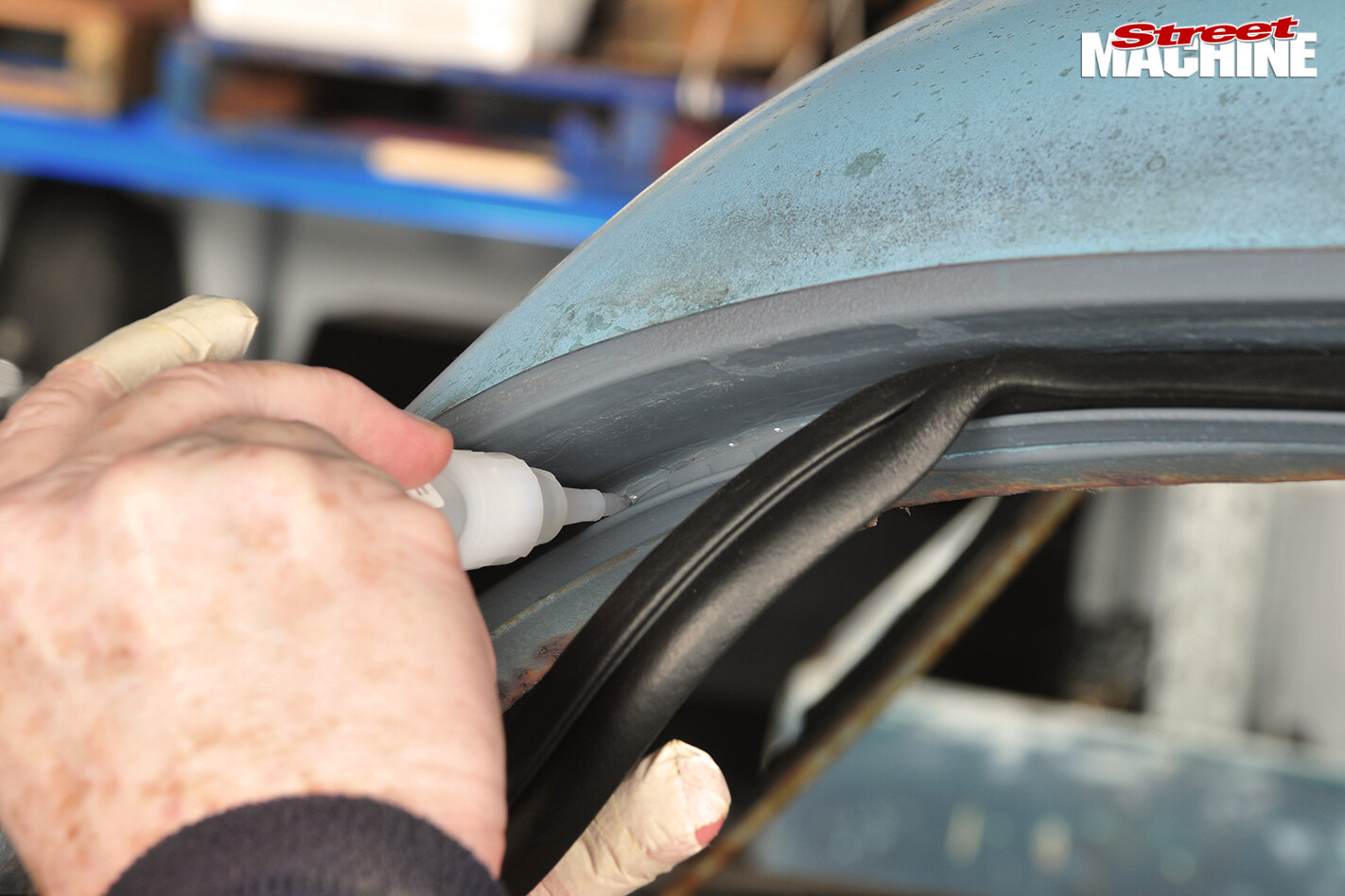 11-rubber -door -seal -preparation