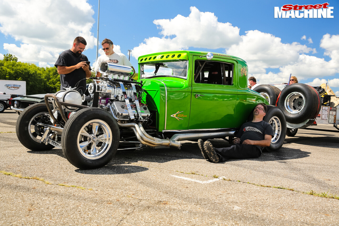 1355-021-drag -week
