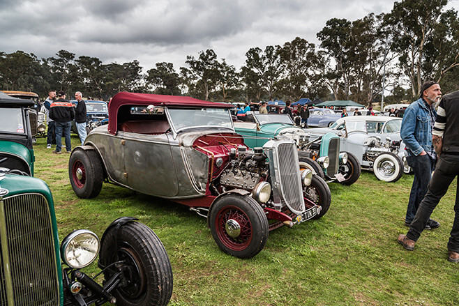 Tubbed 1933 Ford roadster