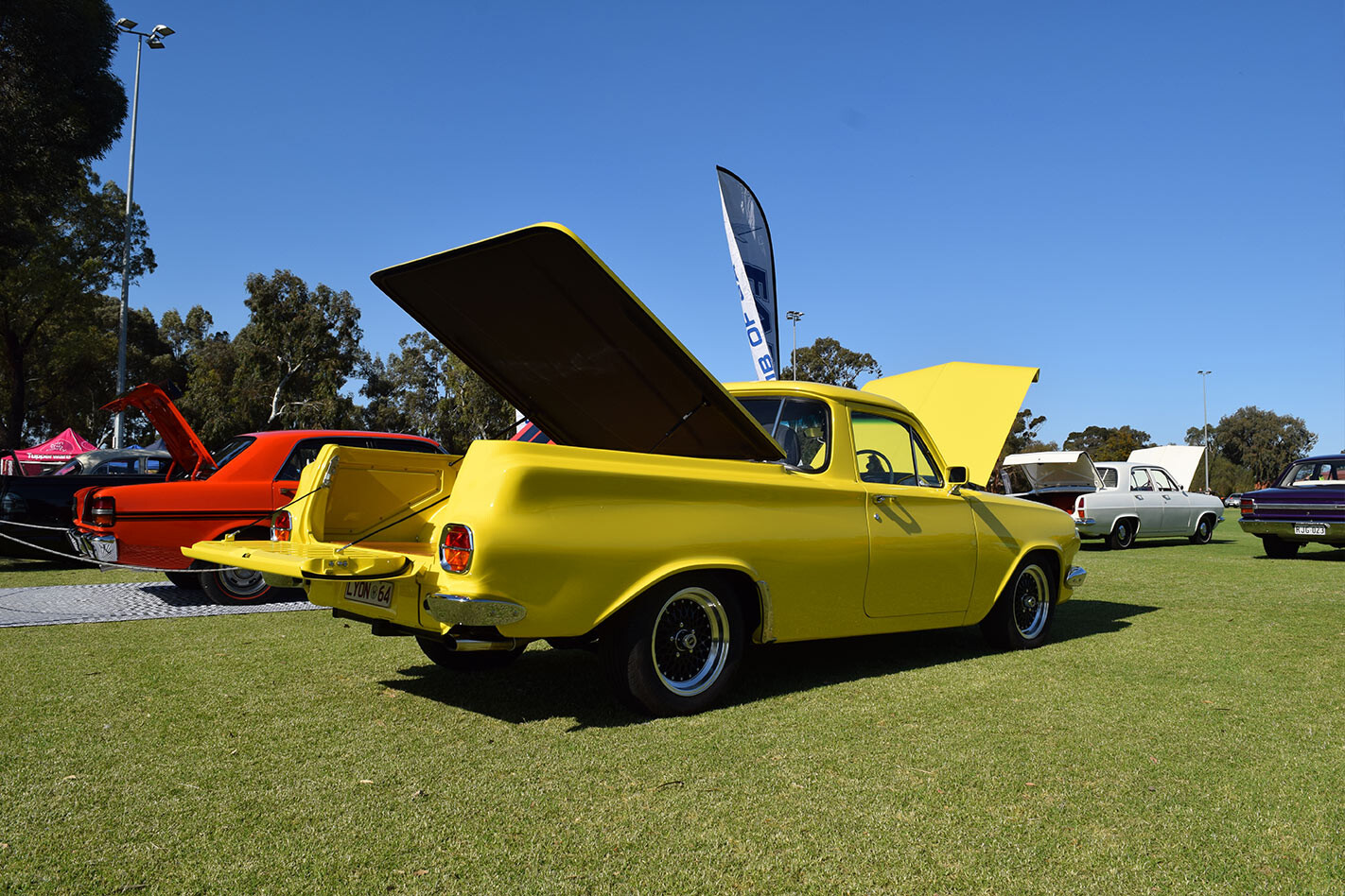 Holden EH ute
