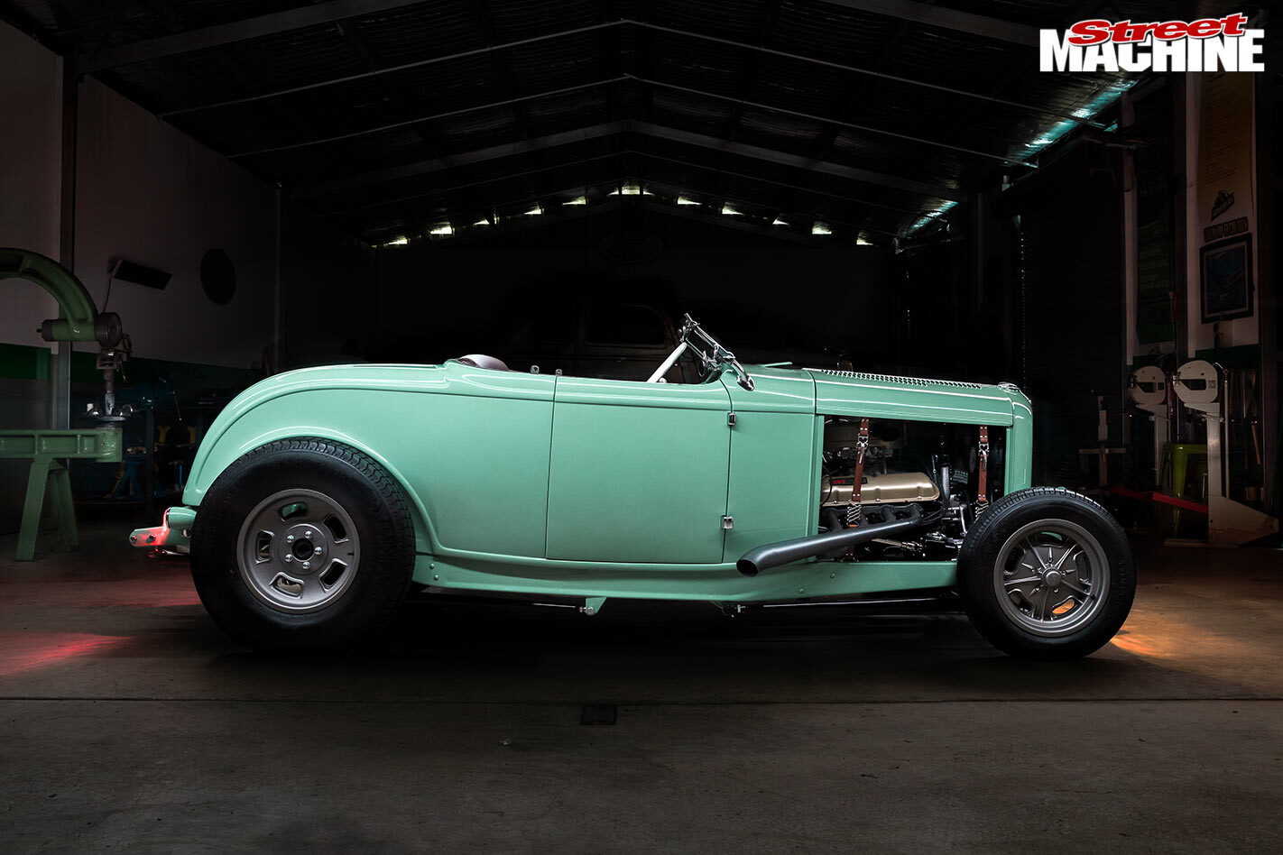 1932 Ford Roadster side