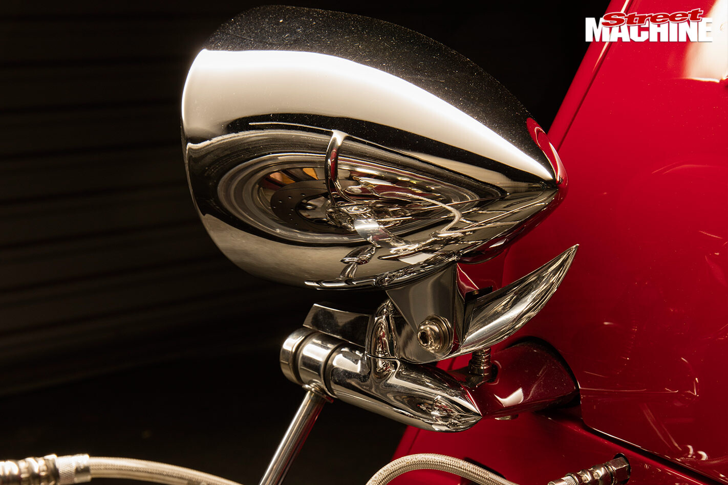 1933 Ford roadster headlight