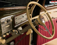 Chevrolet coupe dash