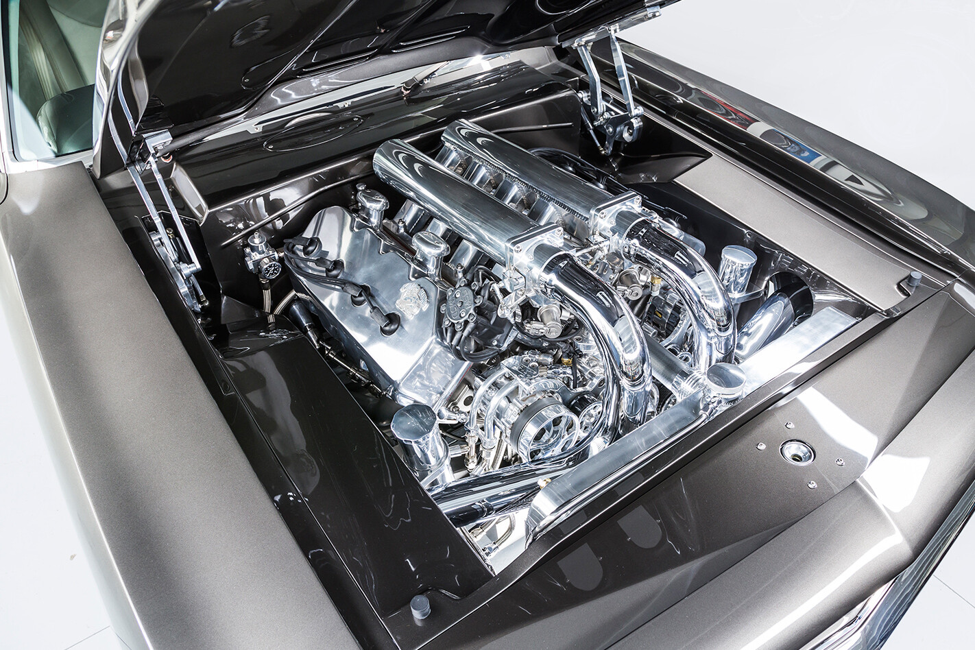 1970 Plymouth Barracuda engine bay