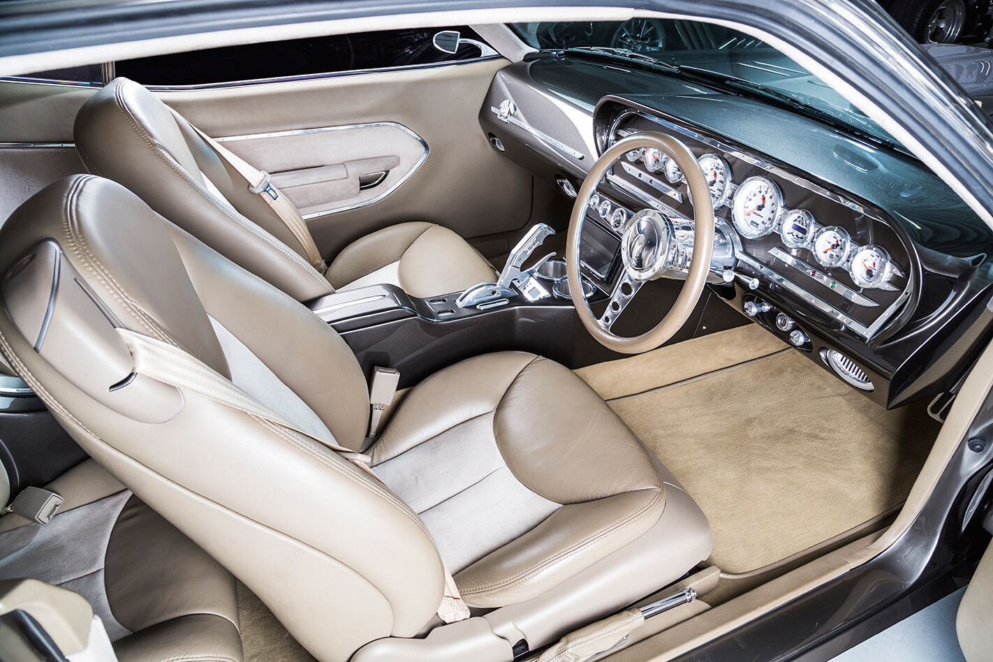 1970 Plymouth Barracuda interior - front