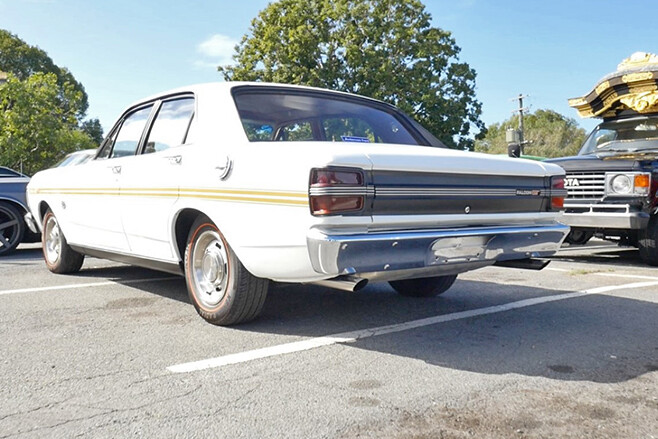 Ford Falcon GT replica