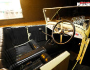 1927 Ford T Roadster interior