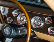 Holden HK Monaro dash