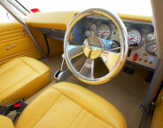 Holden HQ Monaro interior