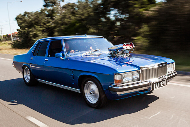 Holden HQ Statesman onroad