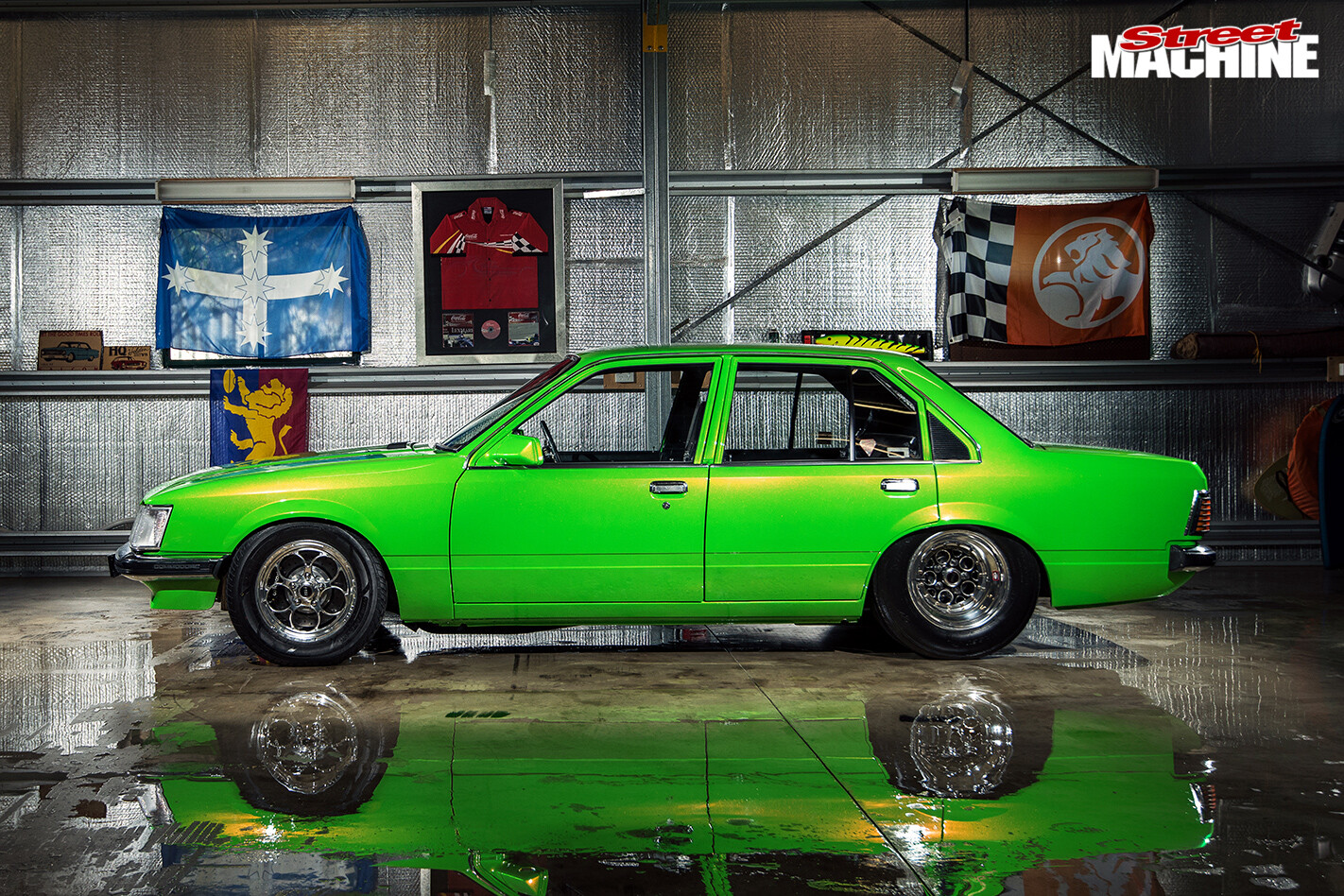 202-POWERED-1983-HOLDEN-VH-COMMODORE-profile