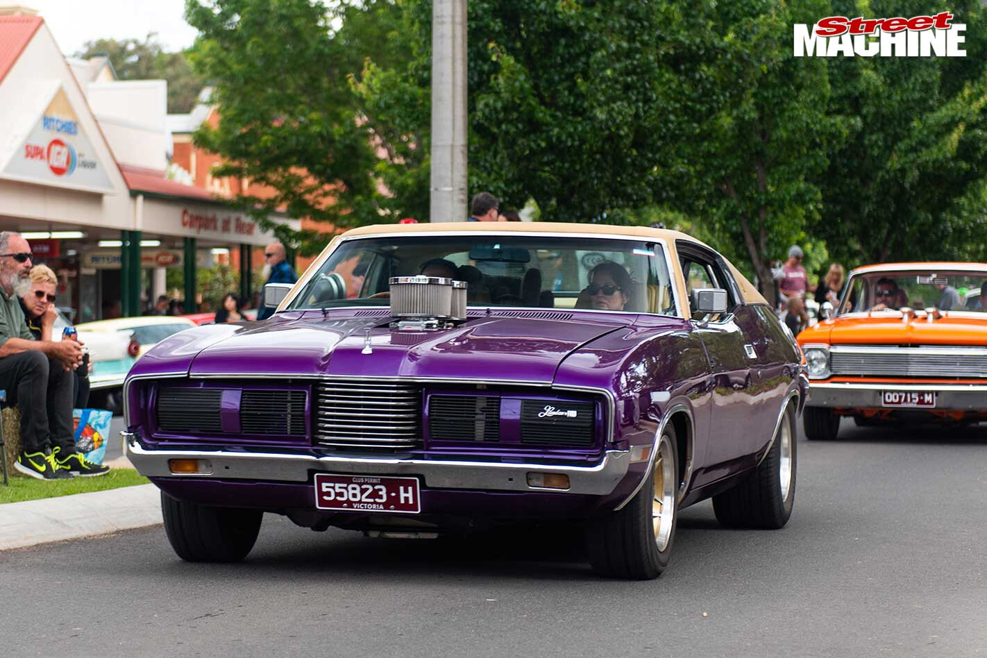 Ford Landau Bright Rod Run
